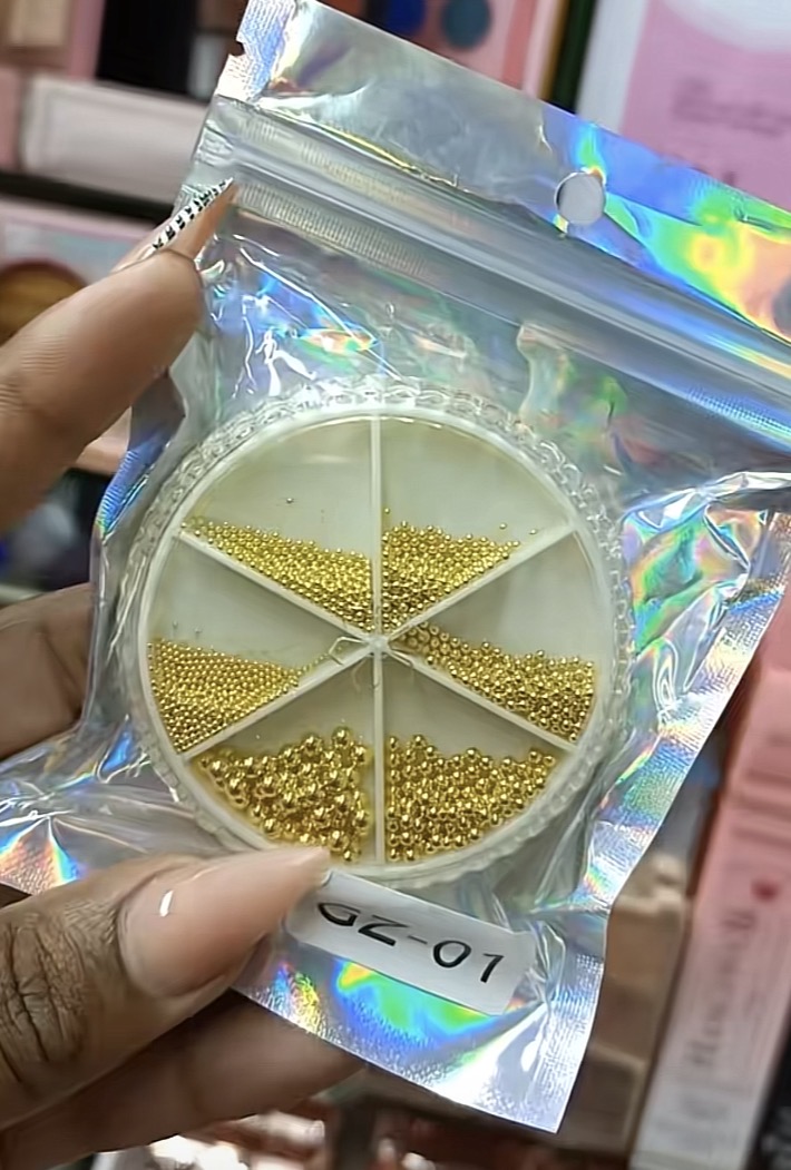 Mixed Gold Nail Beads Wheel